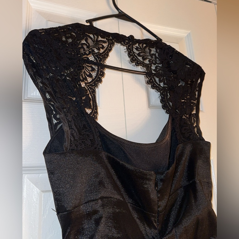 Xscape Black Lace Mermaid Dress